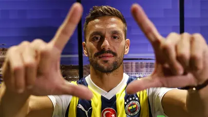Ve Tadic'in yeni takımı duyuruldu! Hollanda'ya gidecek derken öyle böyle ters köşe yapmadı Ve Tadic'in yeni takımı duyuruldu! Hollanda'ya gidecek derken öyle böyle ters köşe yapmadı