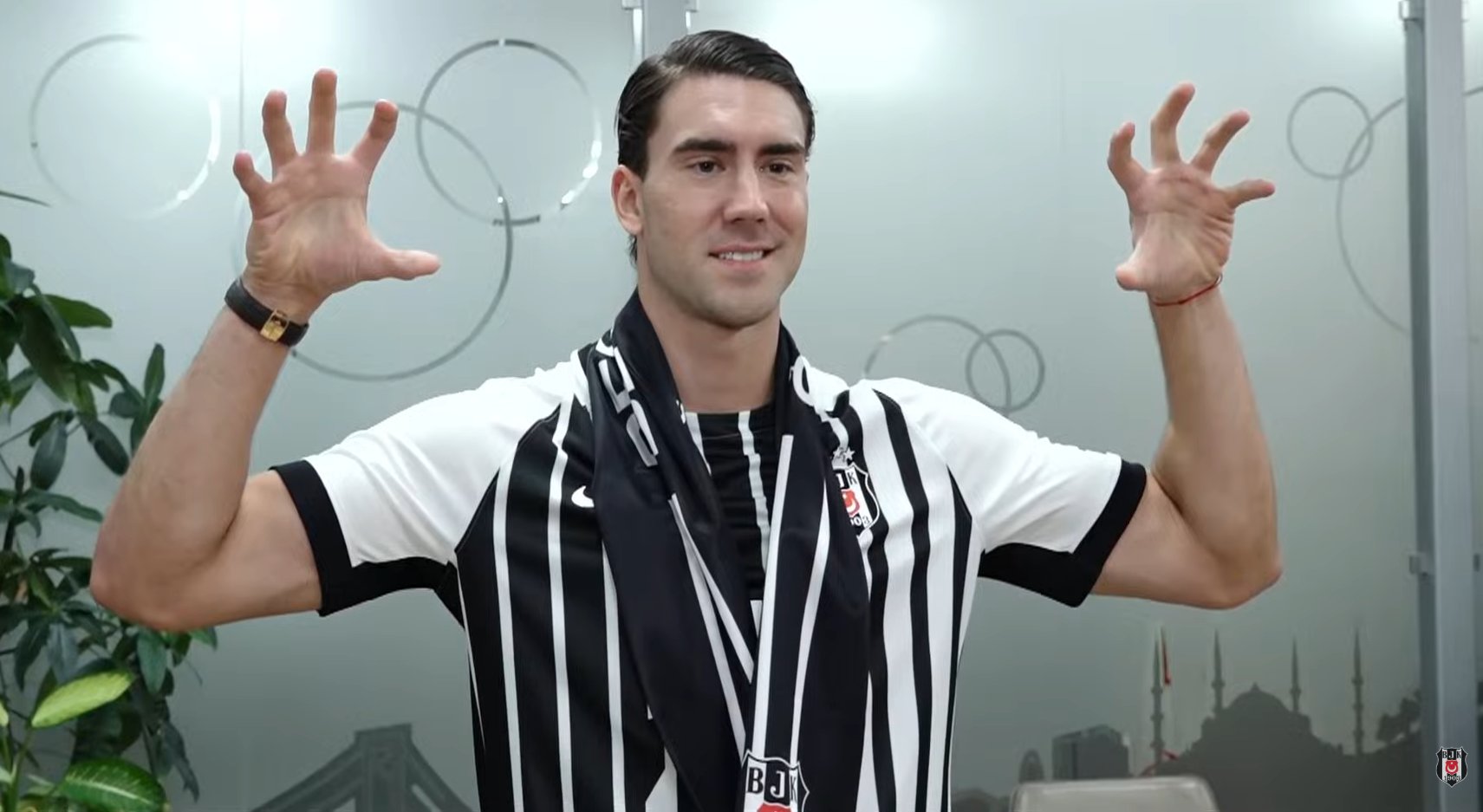 Italiano taraftarın sabırsızlıkla beklediği Vlahovic kararını verdi! Eyüpspor maçında oynayacak mı?