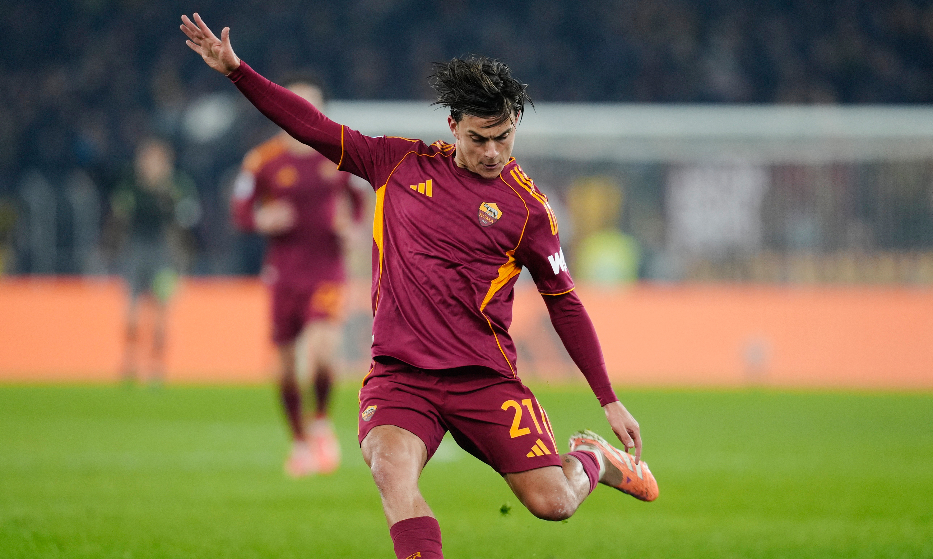 "Fenerbahçe mi, Galatasaray mı" derken, sonunda Paulo Dybala imzayı attı