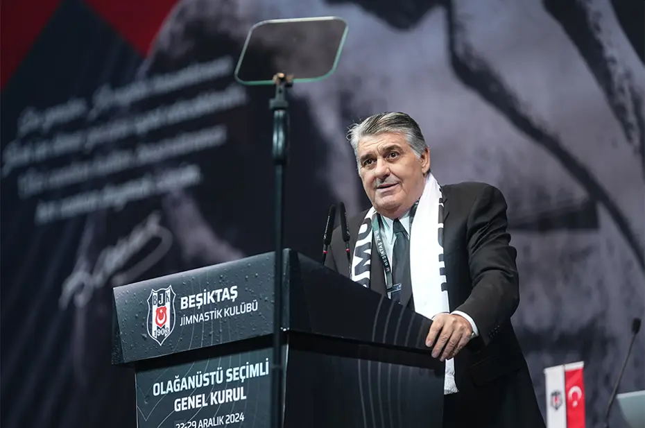 Serdal Adalı ve yönetimi mazbatasını aldı: "Bize verilen bu göreve ve emanete layık olacağız" - 4 Serdal Adalı ve yönetimi mazbatasını aldı: "Bize verilen bu göreve ve emanete layık olacağız" - 4