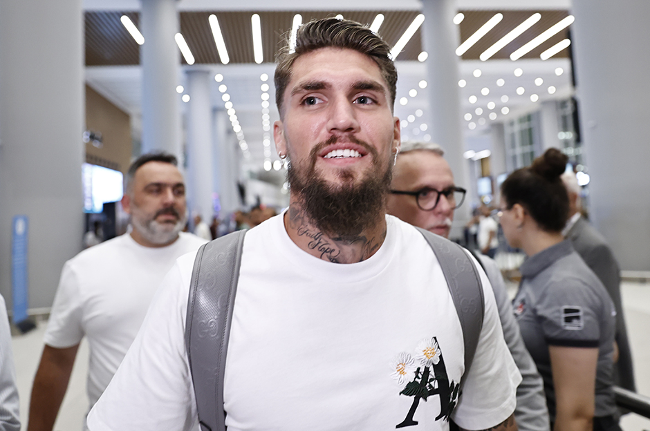 Beşiktaş'a transfer olamamıştı: Lyanco yeni takımına imzayı attı