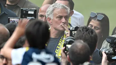 Fenerbahçe'nin Mourinho'ya sunduğu rekor transfer bütçesini açıkladı: Hagi detayı dikkat çekti