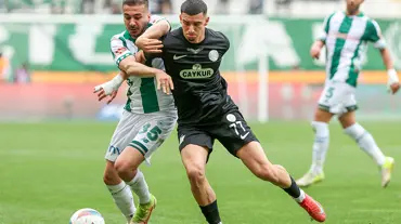 Konyaspor, Umut Nayir'in golleriyle Rizespor'u yıktı