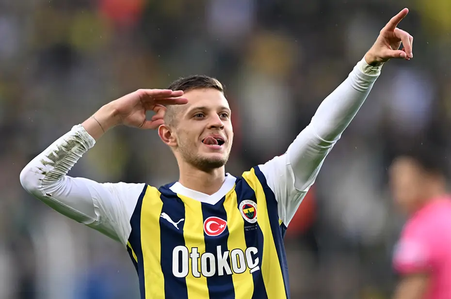 Fenerbahçe-Rizespor maçına damga vuran pozisyon: "Tartışmaya gerek yok, net penaltı" - 1 Fenerbahçe-Rizespor maçına damga vuran pozisyon: "Tartışmaya gerek yok, net penaltı" - 1