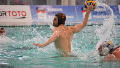 Galatasaray şampiyonluğa bir maç uzakta