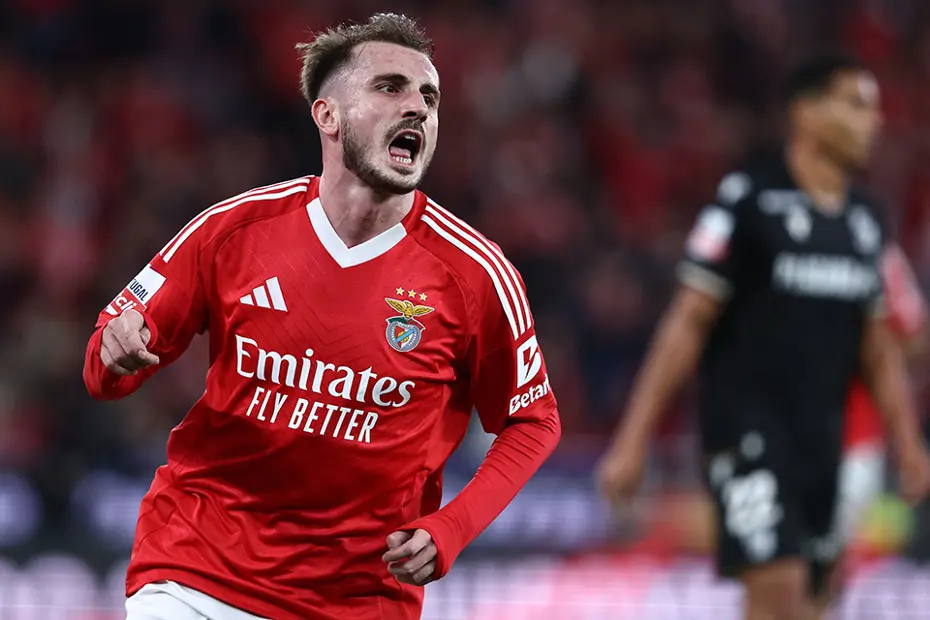 Kerem Aktürkoğlu'nun olay tepkisi ekrana yansıdı: Dev maçta çileden çıktı - 5