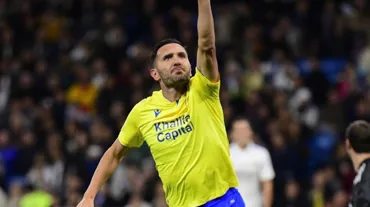 Lucas Perez, La Liga'dan 3. kümeye transfer oldu