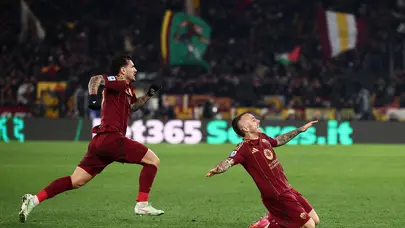 Angelino 90+2'de attı: Roma, Napoli'den puanı kaptı