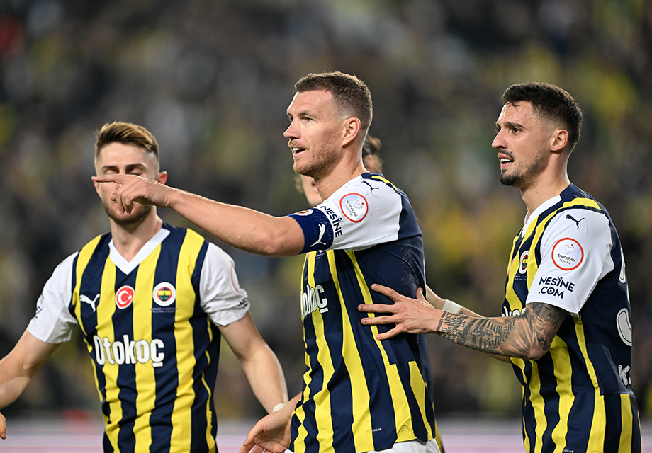 Edin Dzeko 5 haftalık suskunluğunu bozdu