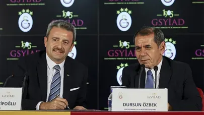 Galatasaray gelen teklifi resmen açıkladı: "Görüşmeler sürüyor"