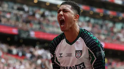 Jobe Bellingham da abisinin izinden gidiyor