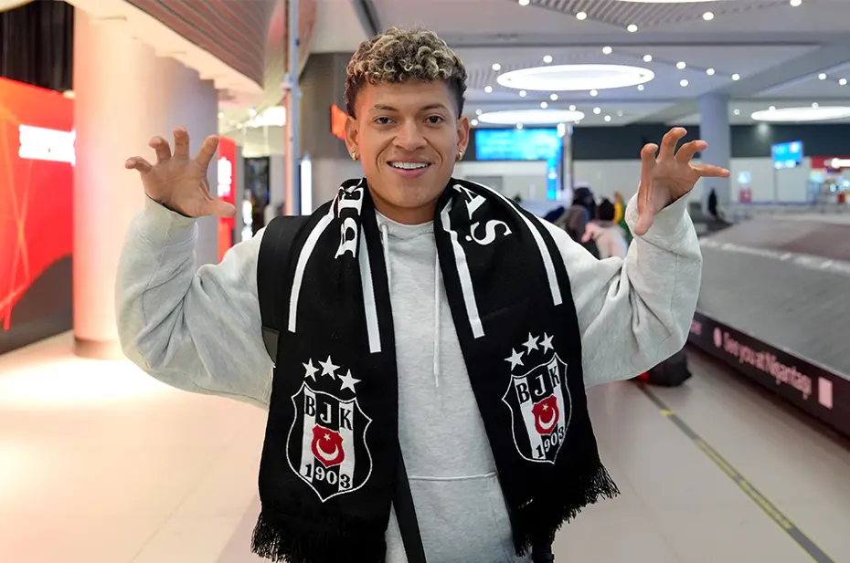 Beşiktaş yeni orta sahasını açıkladı - 5 Beşiktaş yeni orta sahasını açıkladı - 5
