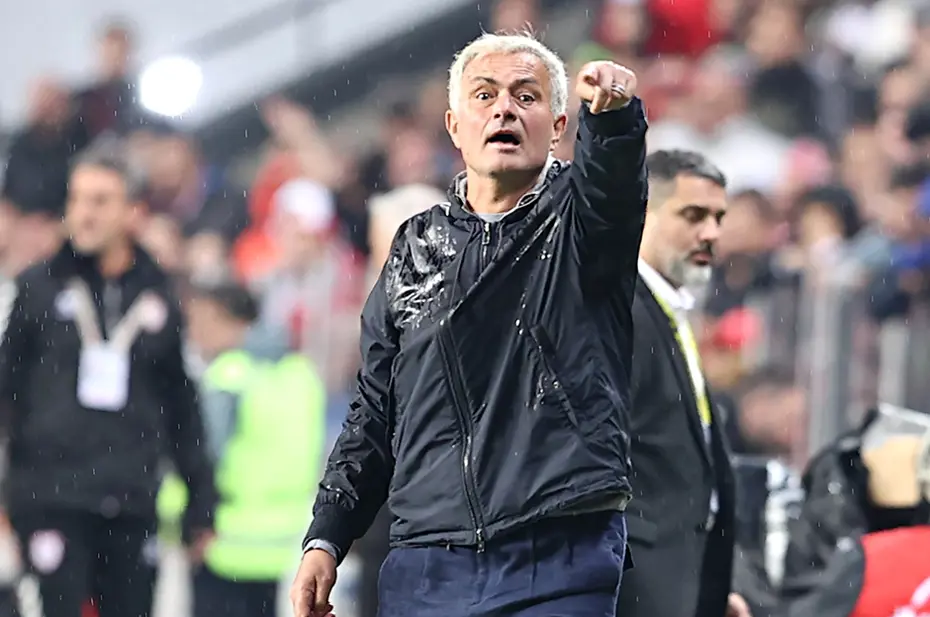 Jose Mourinho geleceğine ilişkin kararı "Asla" diyerek açıkladı - 5
