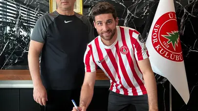 Onur Ayık 1 yıl daha Ümraniyespor'da