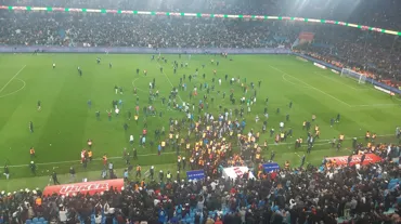 Bakan Tunç'tan olaylı maçla ilgili açıklama: 38 kişinin kimliği tespit edildi