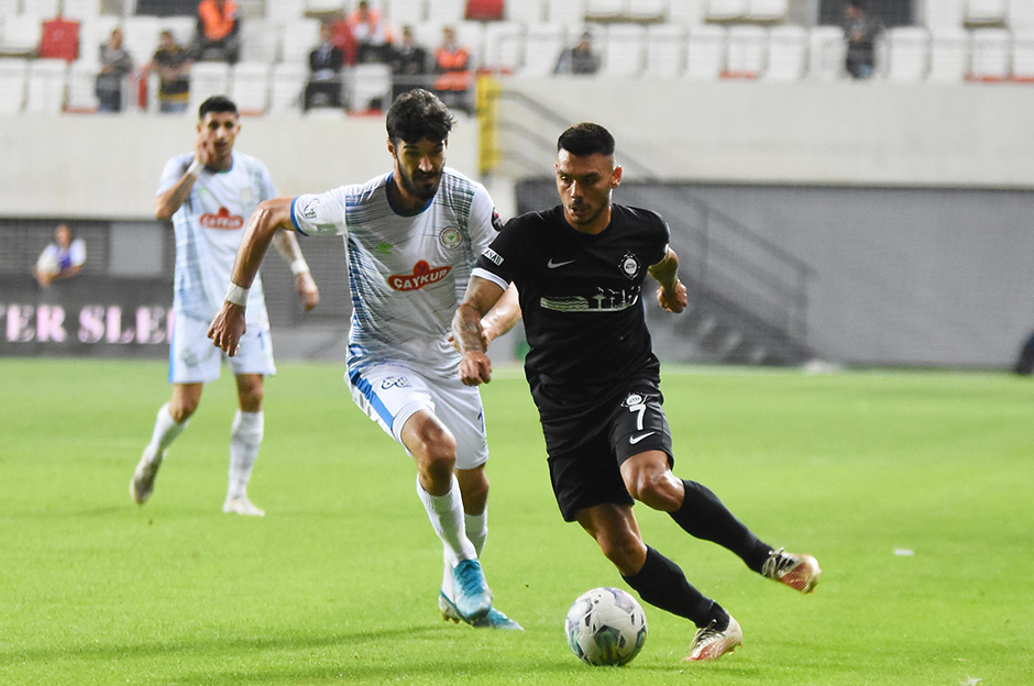 10 numara, Süper Lig takımlarının gözdesi Eren Erdoğan'a