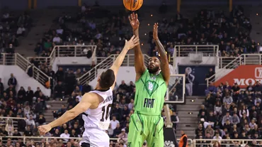 TOFAŞ, play-in turuna galibiyetle başladı