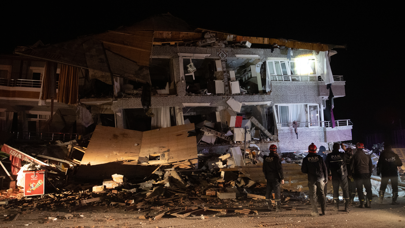 Hatay'da art arda depremler: 6 can kaybı, 294 yaralı