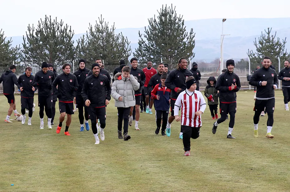 Bülent Uygun'dan Galatasaray maçı öncesi çarpıcı sözler: "Delikanlı hakem istiyoruz" - 14