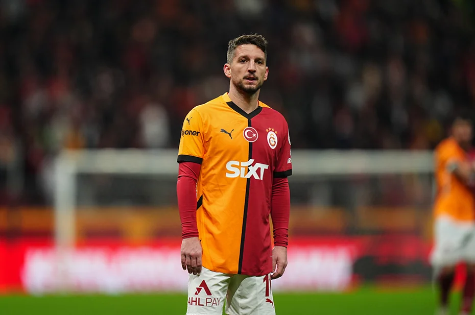Galatasaray'da Mertens gelişmesi: Sakatlığı ciddi mi? - 1
