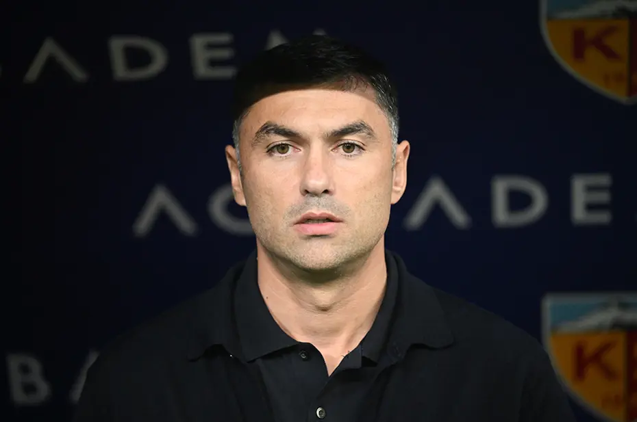 Burak Yılmaz'dan Mourinho yorumu: "Geldiğinden beri 'yapı' dedi" - 3 Burak Yılmaz'dan Mourinho yorumu: "Geldiğinden beri 'yapı' dedi" - 3