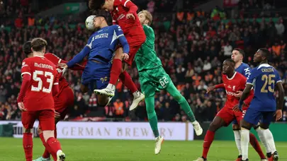 İngiltere Lig Kupası'nda nefes kesen final: Zafer Liverpool'un