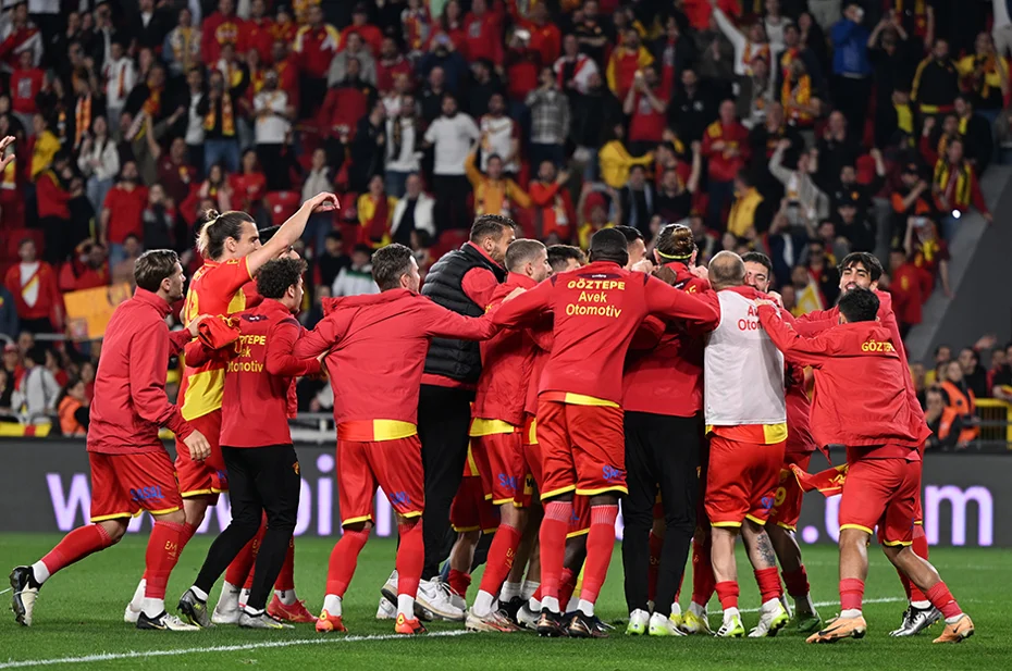 Trabzonspor'a transferde Onuachu şoku! Göztepe "kardeş kulüp" avantajıyla devrede - 1