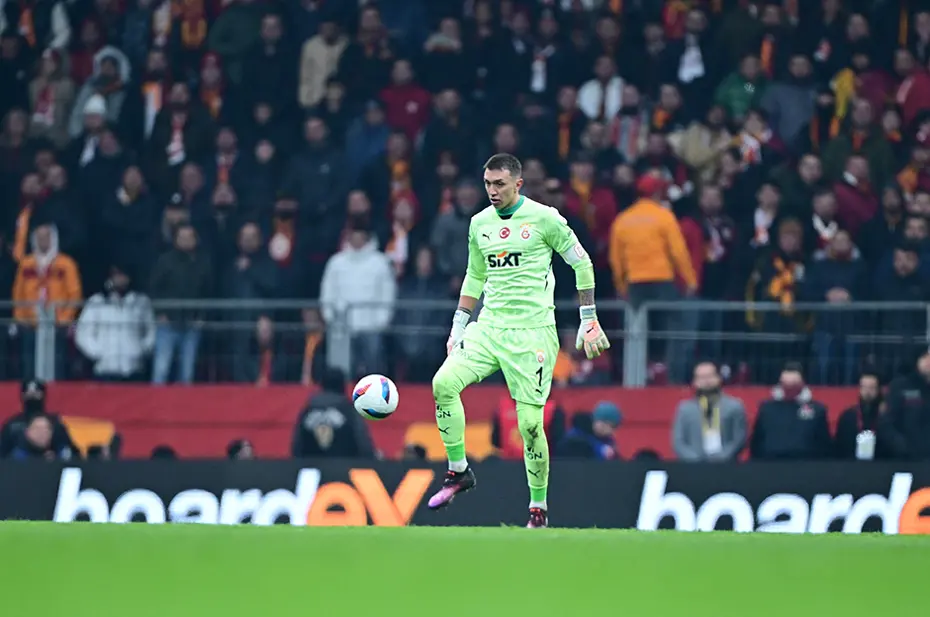 Galatasaray'da Muslera'nın yerine sürpriz kaleci - 5 Galatasaray'da Muslera'nın yerine sürpriz kaleci - 5