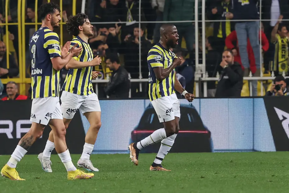 Süper Lig'de şampiyonluk hesapları: 3 ihtimal var - 6