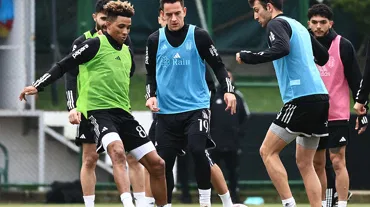 Beşiktaş resmen duyurdu: Yeniden takıma dönüyor