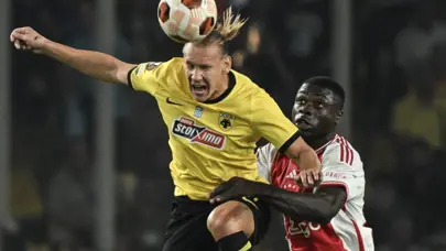 Beşiktaş'ın eski futbolcusu Vida ayrılığı açıkladı