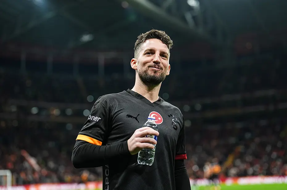 Galatasaray'ın eski yöneticisinden Osimhen için bomba iddia: Bir de ayrılık açıkladı - 2 Galatasaray'ın eski yöneticisinden Osimhen için bomba iddia: Bir de ayrılık açıkladı - 2