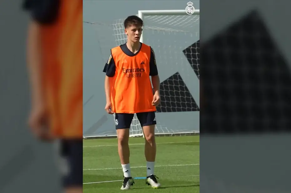 Bambaşka bir Arda Güler! Sahada, soyunma odasındaki utangaç halinden eser kalmıyor - 4