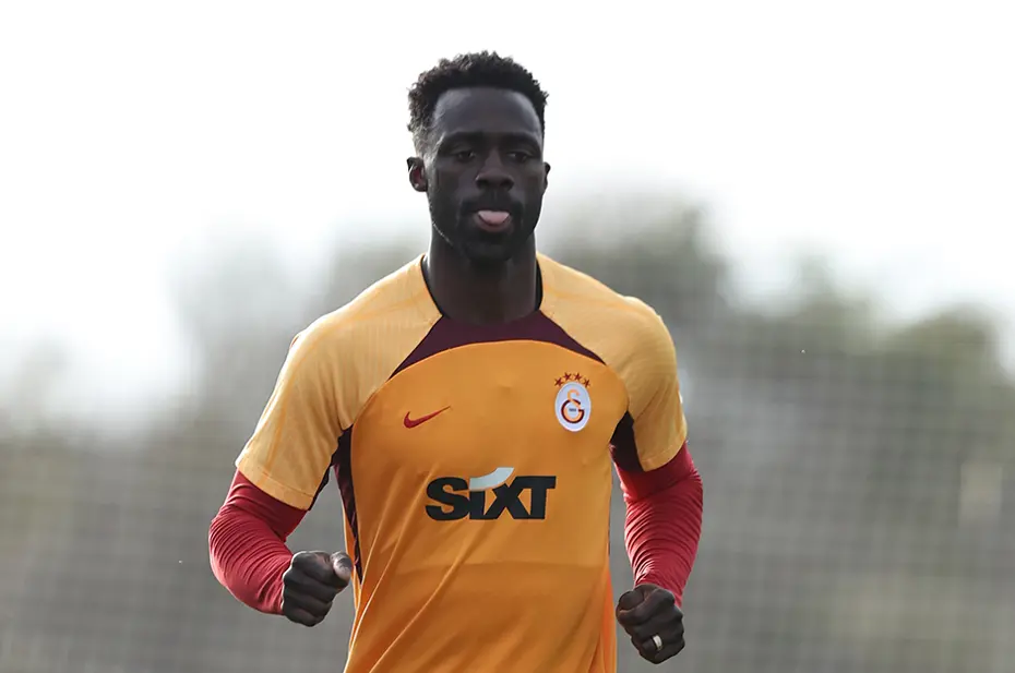 Galatasaray'a cazip teklif: 4 yıldız için ayrılık ihtimali - 6 Galatasaray'a cazip teklif: 4 yıldız için ayrılık ihtimali - 6