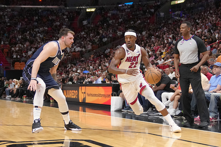 Miami Heat, Jimmy Butler'ın 'double-double'ıyla kazandı