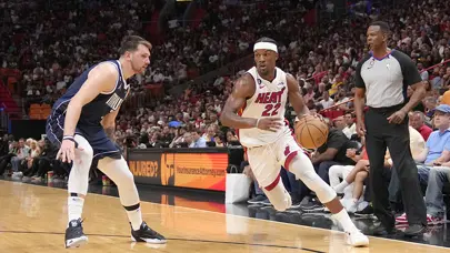 Miami Heat, Jimmy Butler'ın 'double-double'ıyla kazandı
