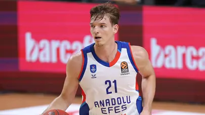 Anadolu Efes'ten ayrıldı; Bayern Münih'e transfer oldu