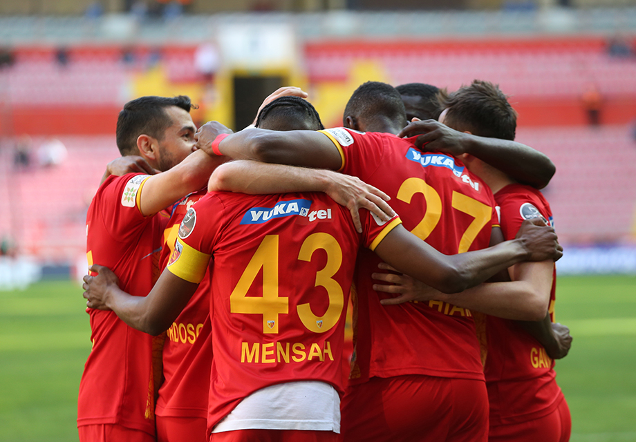 Spor Toto Süper Lig | Kayserispor evinde kazandı; Ümraniyespor çıkışı bulamıyor
