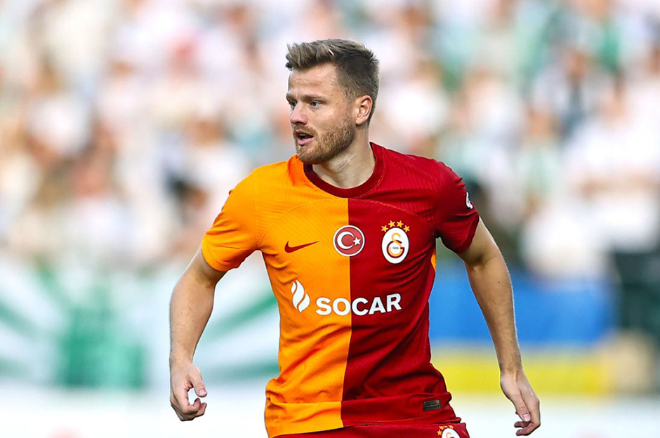 Galatasaray'da iki isim için ayrılık ihtimali