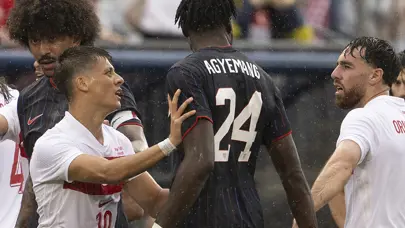 Yine o görüntü: Bu kez Arda Güler yaptı, spiker hemen o detayı verdi