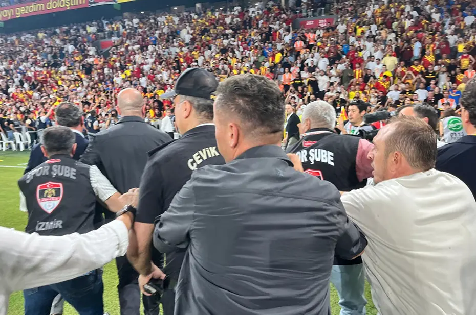 Fenerbahçe'den Ali Koç'a yapılan saldırı için sert sözler - 5 Fenerbahçe'den Ali Koç'a yapılan saldırı için sert sözler - 5