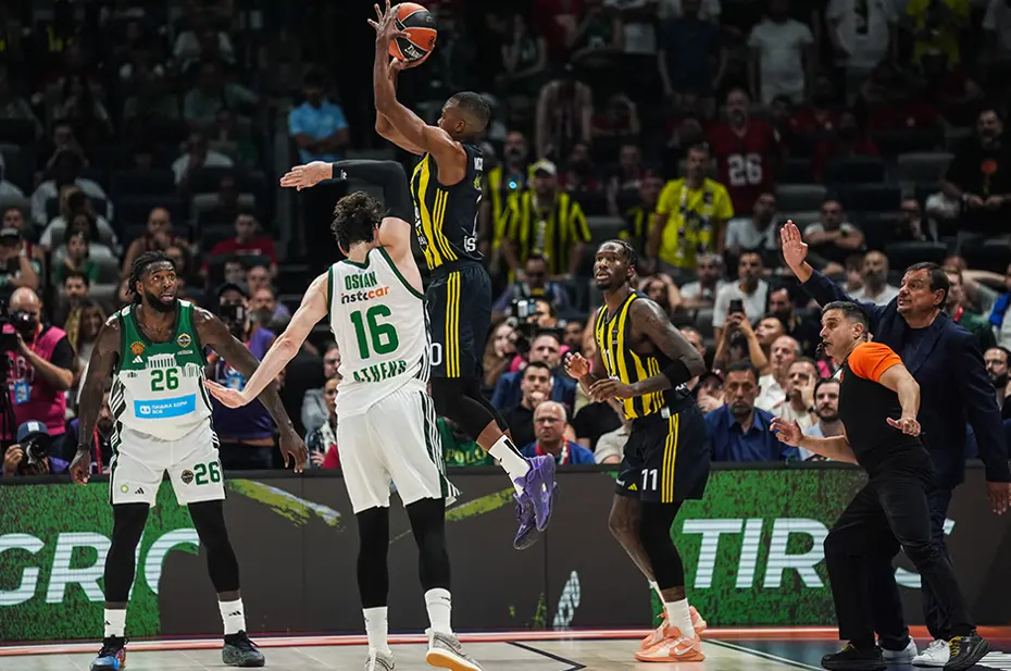 Yunan basını Fenerbahçe'nin zaferini yazdı, faturayı Ergin Ataman'a kesti: "Eşi benzeri görülmemiş bir senaryo" - 3