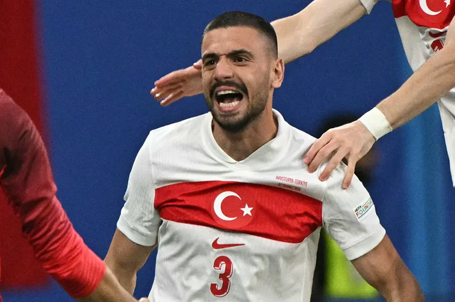 Merih Demiral'dan Fenerbahçe'ye transferi için flaş açıklama - 4 Merih Demiral'dan Fenerbahçe'ye transferi için flaş açıklama - 4
