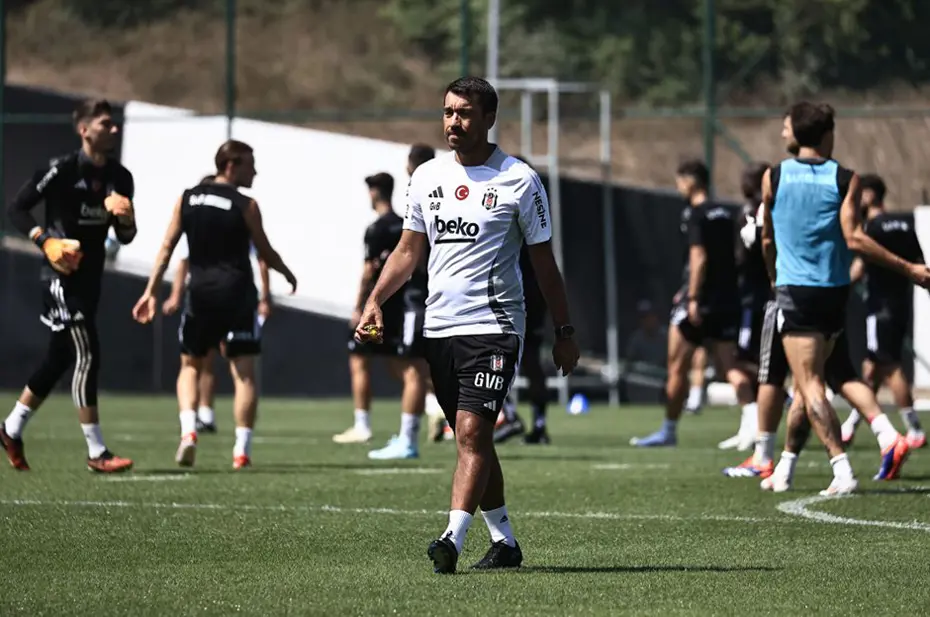 Beşiktaş'ta Samsunspor maçı öncesi iki futbolcu için karar verildi - 4 Beşiktaş'ta Samsunspor maçı öncesi iki futbolcu için karar verildi - 4