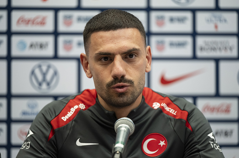 Merih Demiral'dan Fenerbahçe'ye ilk mesaj: Transferde tüm seyri değiştirecek gelişme