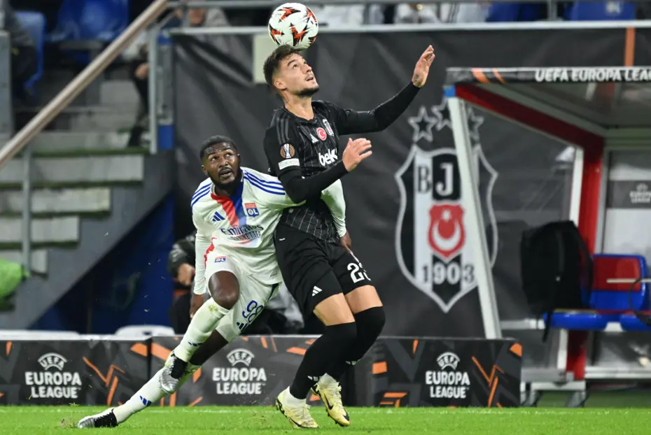 Nihat Kahveci maç sonu Beşiktaşlı futbolcuya seslendi: "Kaseti al, sakla" - 6