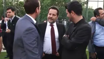 Erden Timur, yıldız futbolcuların temsilcisiyle bir arada