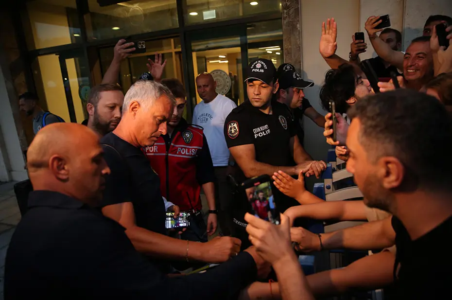 Fenerbahçe'ye Rize'de coşkulu karşılama - 2 Fenerbahçe'ye Rize'de coşkulu karşılama - 2