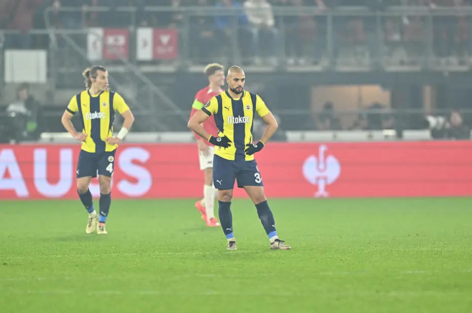 Fenerbahçe'nin Alkmaar yenilgisi Hollandalıları da şaşırttı: "Sefil bir seriye son verdiler" - 3