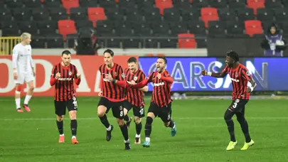 Gaziantep FK resmi kararı açıkladı: "Futbol konuşmaya dahi gücümüz yok"